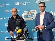 Policisté mohou cestovat vlaky ČD za zvýhodněné jízdné, má to zvýšit bezpečnost