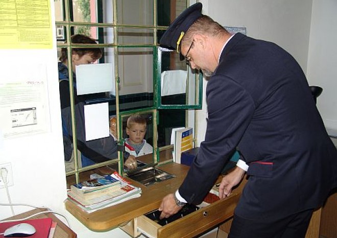 Na odchodné propuštěným železničářům chybějí stovky milionů