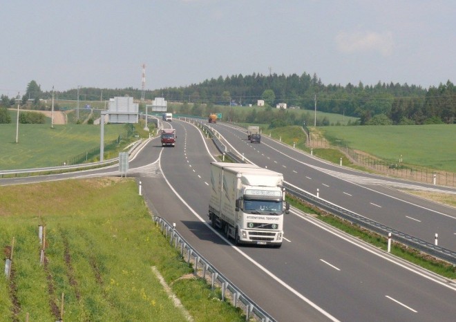 Vláda schválila plán výstavby dopravní infrastruktury