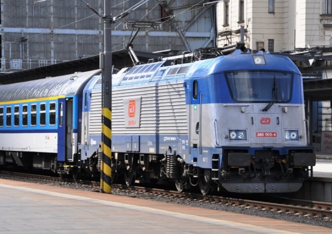 České dráhy od prosince mírně zdraží, zvýhodní ale dojíždění
do práce