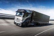 ​Daimler Trucks zahajuje intenzivní testy kamionu s palivovými články
