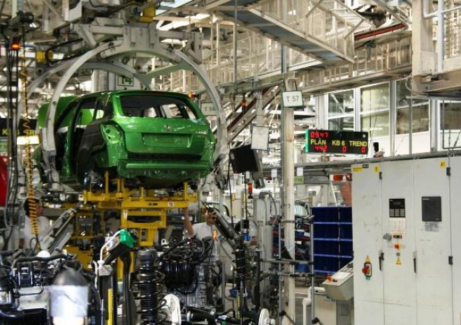 Pokles výroby vozidel v ČR se během druhého čtvrtletí zpomalil