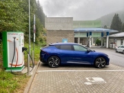ČEZ staví ultrarychlé dobíjecí stanice pro síť KM-PRONA