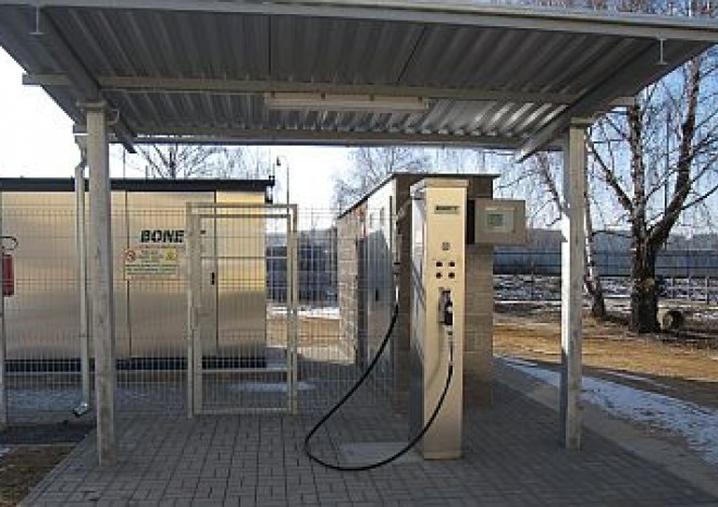 Závod Irisbus Iveco má novou vlastní stanici na CNG