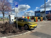 Elektromobilita v Česku roste, využití dobíjecích stanic stouplo o desítky procent