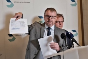 Ministr Dan Ťok: Děti Země účelově blokují výstavbu bezpečnějších dálnic a škodí lidem