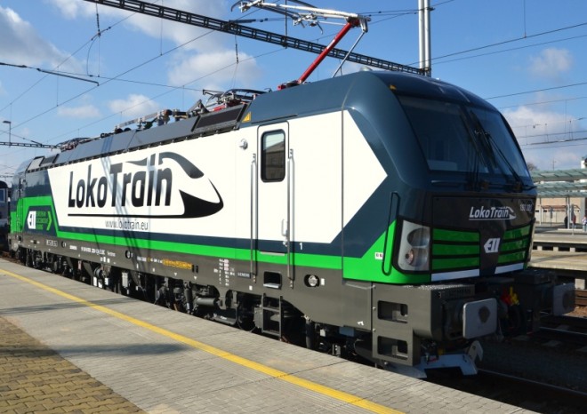 Lokomotiva Vectron má povolení pro provoz po všech českých tratích bez
omezení