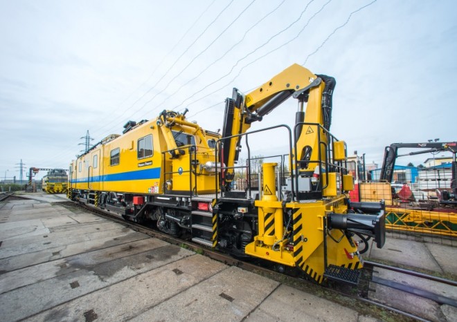 ​SŽDC převzala unikátní vůz na údržbu trakčního vedení