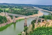 Stavba železničního mostu přes Orlík za 543 milionů korun skončí v příštím roce