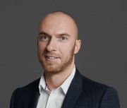 ​Roman Bohumínský povýšil v Prochazka & Partners do pozice Director, Office Agency