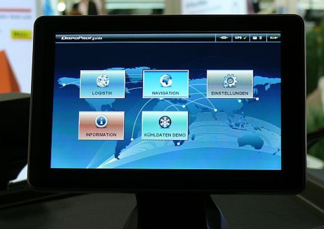 Mercedes-Benz školí řidiče na osmi upravených Actrosech