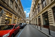 Praha zváží zavedení parkování v modrých zónách pro návštěvy zdarma