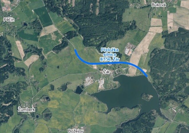 Řidiči ode dneška mohou jezdit po obchvatu kolem Žáru, o tři měsíce dřív
