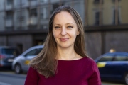 Raluca Marian (IRU): Unie dopravce tlačí k drahým vozidlům, ke kterým chybí dobíjecí infrastruktura