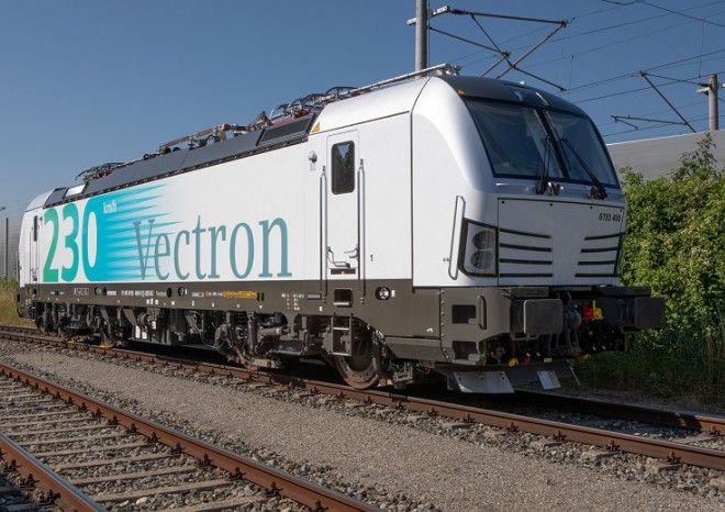 ​Lokomotiva Siemens Vectron získala schválení pro rychlost až 230 km/h v osobní dopravě