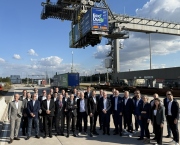 ​Úspěšný pilotní projekt EcoDuo: TÜV Rheinland potvrzuje snížení zatížení infrastruktury, výrobci vozidel vyzývají k zařazení do dopravní sítě