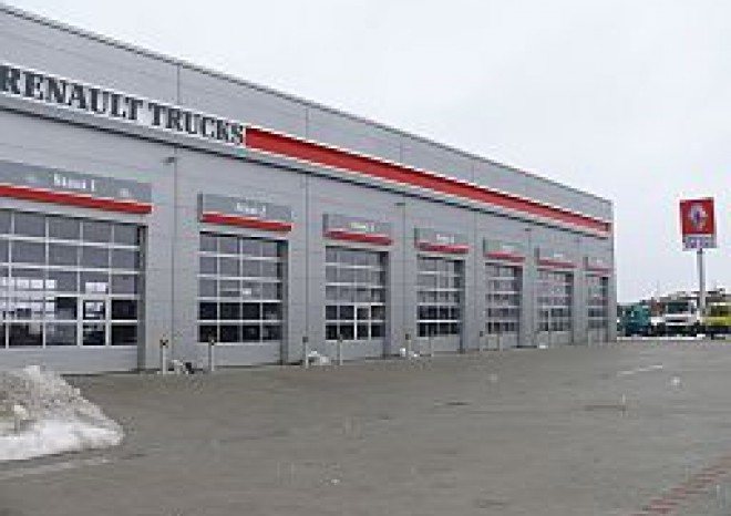 Renault Trucks otevřel nové prodejní a servisní středisko u Prahy