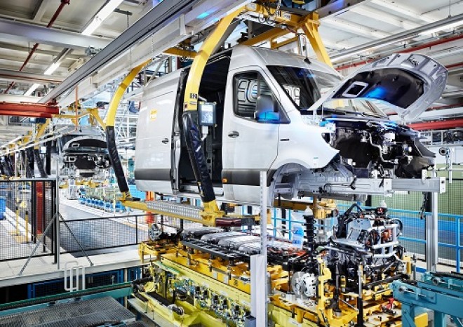 ​​​Přijíždí plně elektrický Mercedes-Benz eSprinter