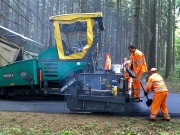 Vláda uvolnila 2,25 miliardy Kč na opravy po zimě