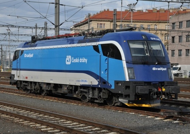 ​České dráhy chtějí koupit čtyři elektrické lokomotivy Taurus