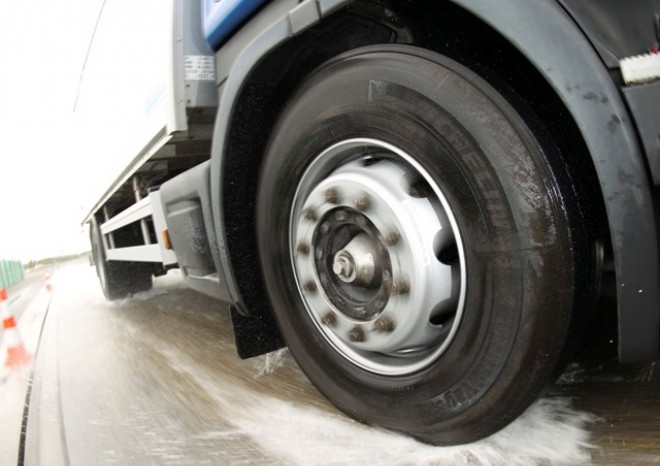 Michelin vyvinul novou řadu pneumatik pro dálkovou dopravu