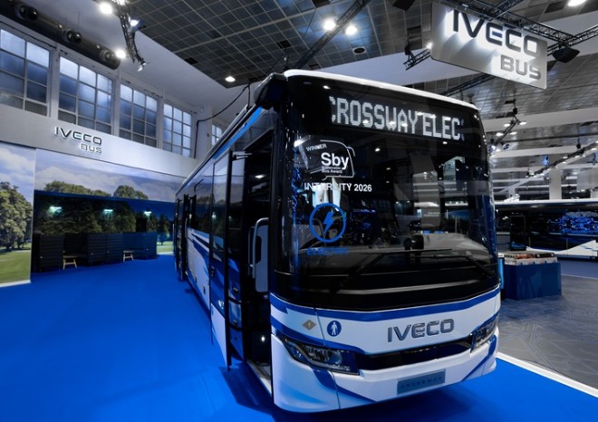 IVECO Bus: ​Řada Crossway získala již popáté titul Sustainable Bus of the Year v kategorii Intercity, letos s modelem Crossway Elec