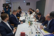 Hejtmani jednali v Praze o dotacích z IROP na opravy silnic