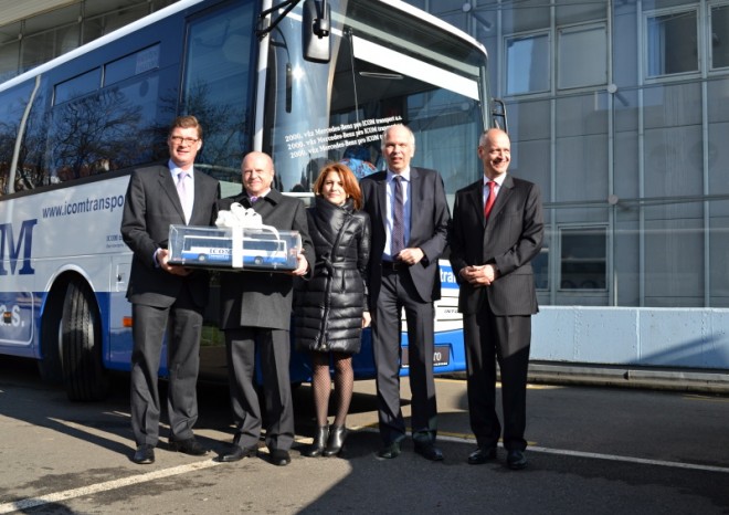 ICOM transport převzal již dvoutisící Mercedes-Benz