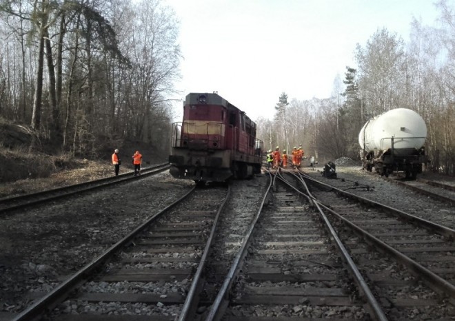 Incidentů na železnici bylo i v dubnu víc, budou je řešit odborníci