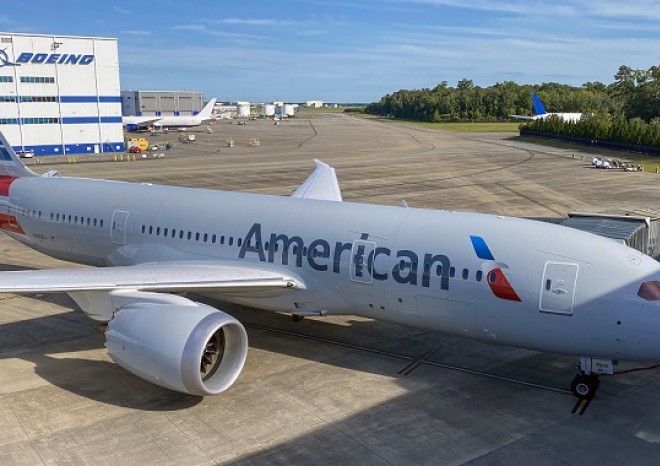 Boeing po více než roční přestávce obnovil dodávky letadel 787 Dreamliner