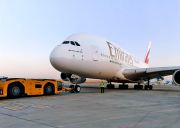 Emirates nasadí Airbus A380 na linku do Kantonu