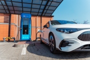 ​V prvním pololetí přibylo v síti PRE Point 32 veřejných dobíjecích stanic
