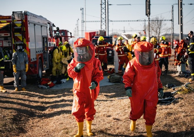 ​SŽ: Železniční hasiči měli loni sedm tisíc zásahů, nejvíc jim daly zabrat cisterny s benzenem