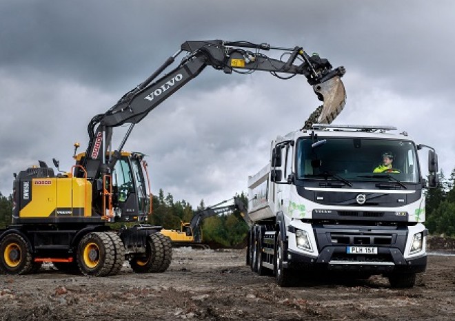 Volvo zahájilo zákaznické testy elektrických stavebních vozidel