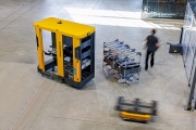 ​Jungheinrich uvádí na trh SOTO – autonomního robota pro manipulaci s malými přepravními boxy