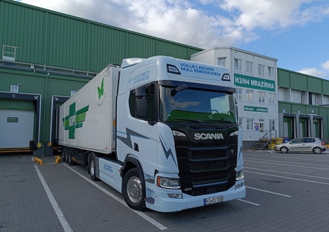 ​Společnost HOPI Logistics otestovala elektrickou Scanii 40 R, dojezd překonal 400 km se čtyřicetitunovou soupravou