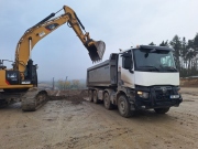 ​Na dostavbě Pražského okruhu mezi Běchovicemi a D1 pracují denně stovky dělníků