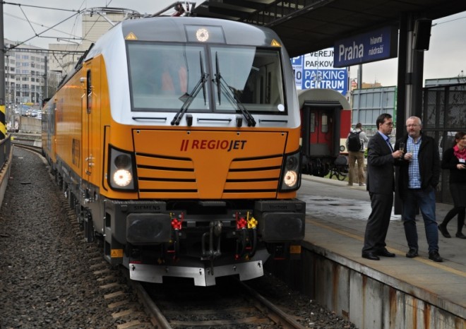 Žluté vlaky budou v ČR a na Slovensku vozit lokomotivy Vectron