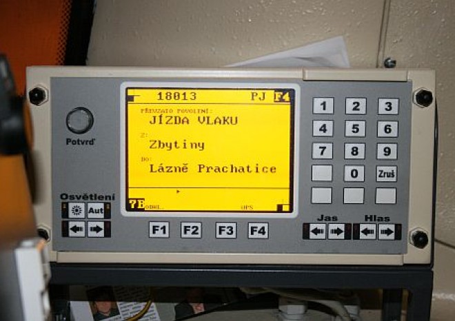 Jednokolejné tratě zabezpečí RADIOBLOK od AŽD Praha