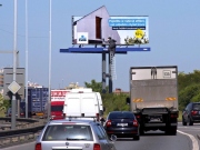 Vláda odmítla prodloužit povolení pro billboardy u dálnic