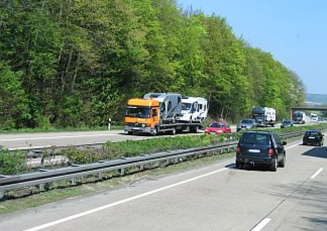 První burza pro přepravy automobilů v provozu