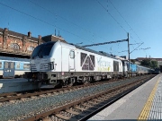 České dráhy na jižní Moravě testují duální lokomotivu Siemens Vectron Dual Mode