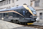 Leo Express zatím hlásí zhruba poloviční naplněnost svých vlaků