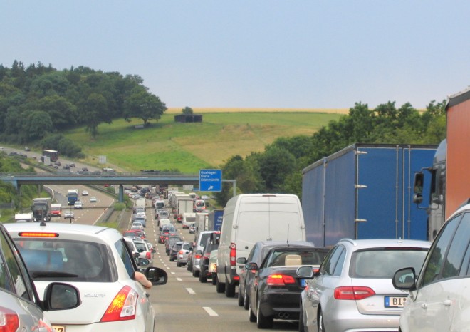 Svaz BGL vydal letní mapu objízdných tras pro kamiony v Německu