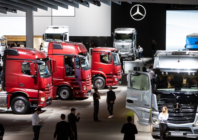 Elektromobilita je na vzestupu, univerzálním řešením však není