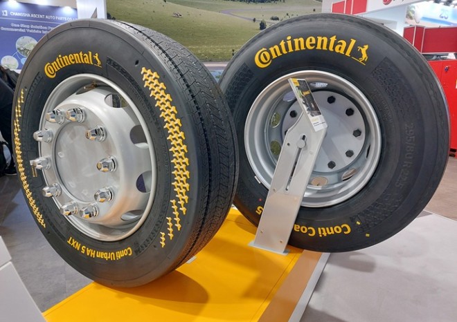 ​Continental představuje novou pneumatiku HA 5 NXT pro městské autobusy