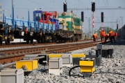 AŽD Praha zvýšila zisk o pětinu na 939,4 milionu korun, obrat stagnoval