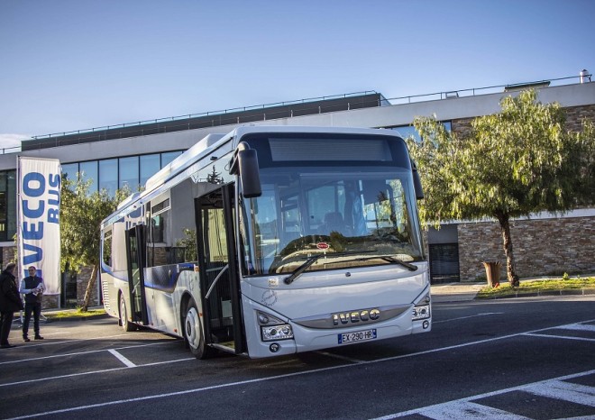 ​Rekordní objednávka 37 autobusů IVECO Crossway NP