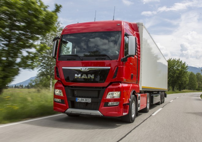 MAN představil ve světové premiéře motor D38