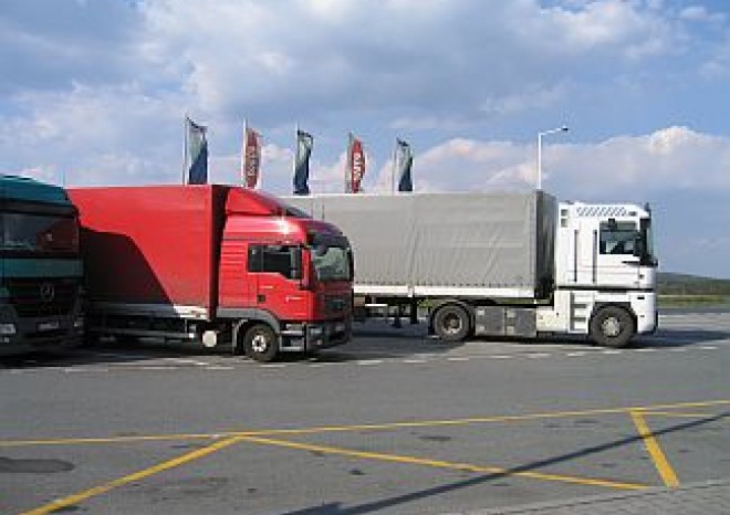 ČESMAD loni vydal více karnetů TIR